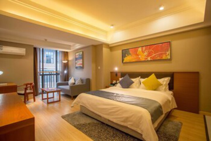 Room 48 of 70