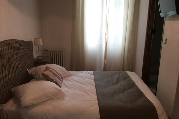 Room 21 of 62