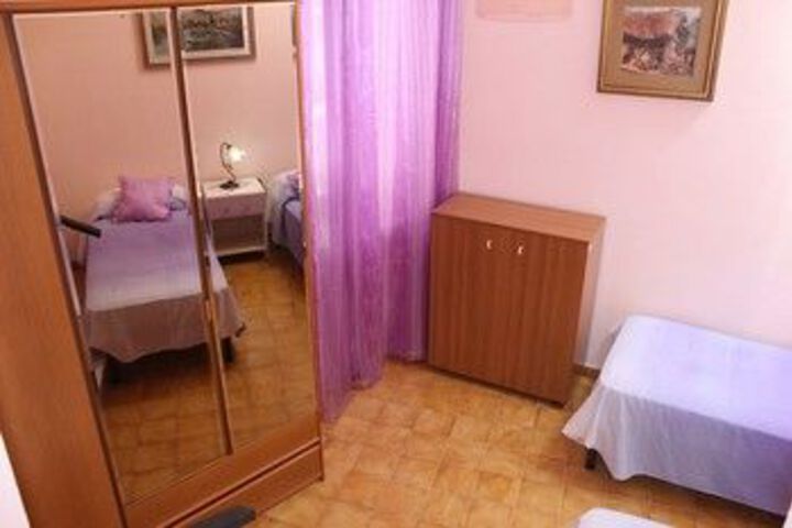 Room 15 of 20