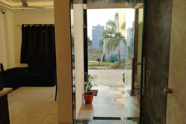 Hotel Interior 2 of 24