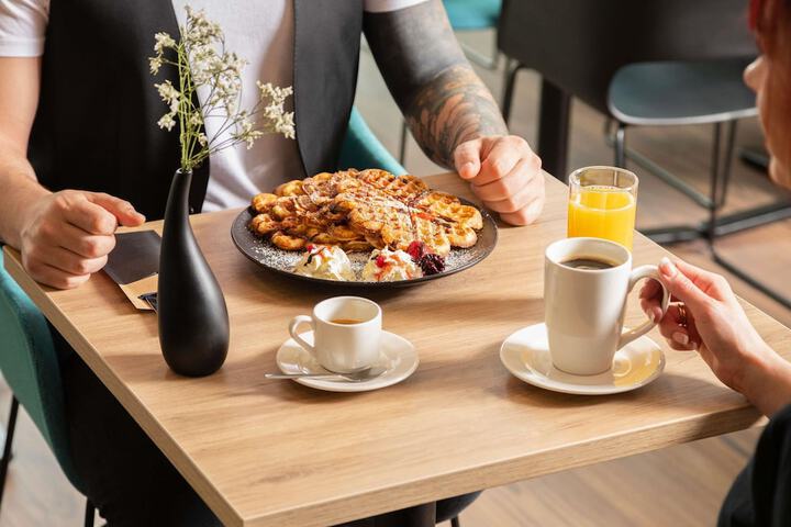 Breakfast area