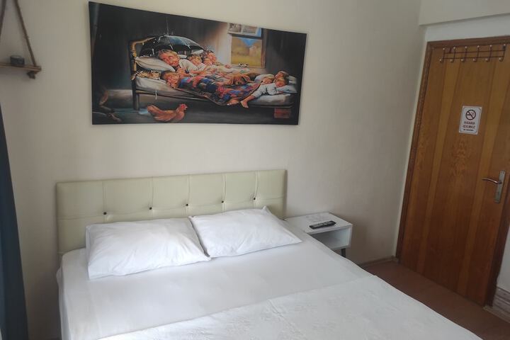 Room 17 of 81