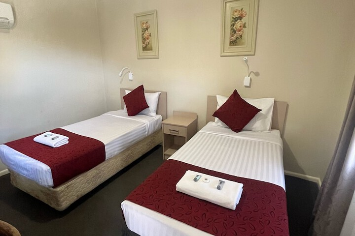 Room 20 of 40