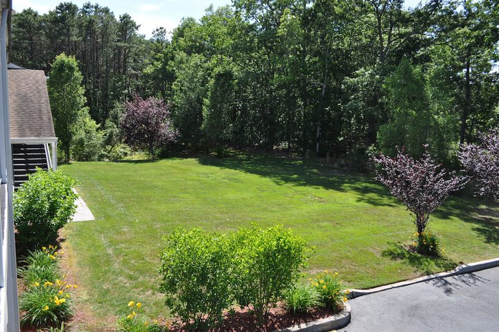 Property Grounds 23 of 34