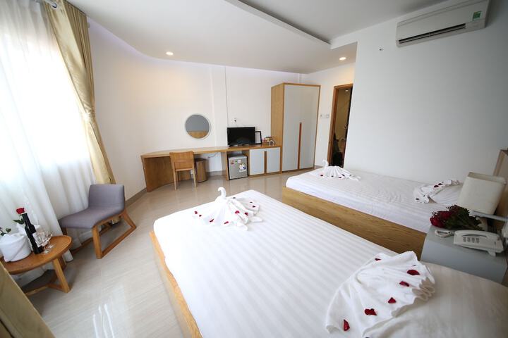 Room 35 of 78