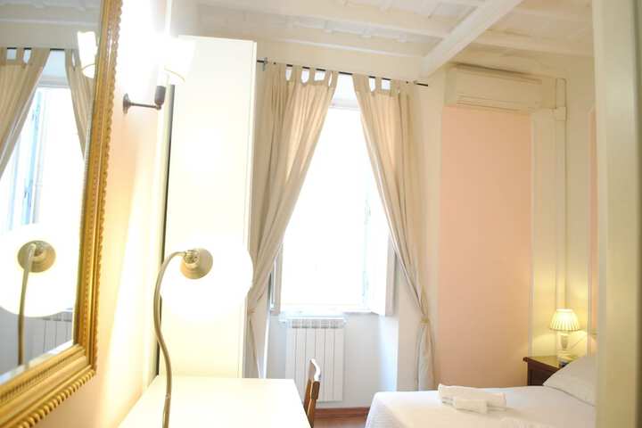 Room 3 of 26