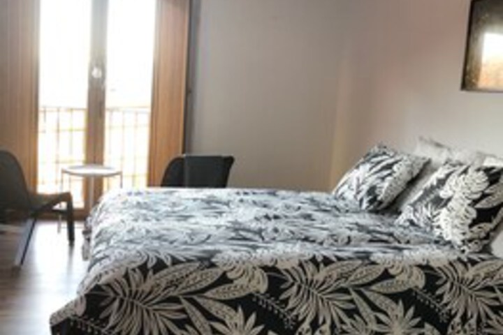 Room 28 of 162