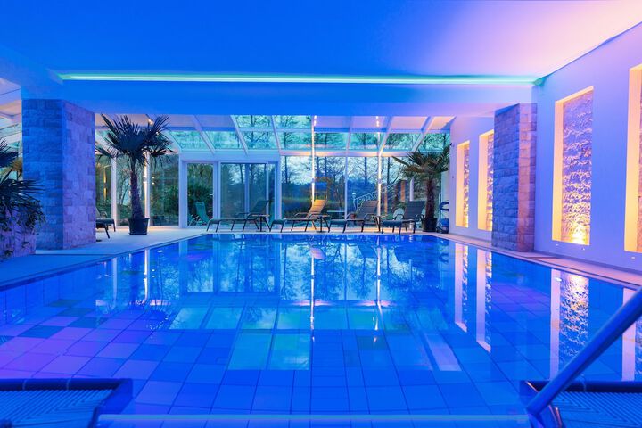 Pool 38 of 90