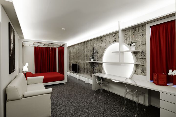 Room 37 of 160