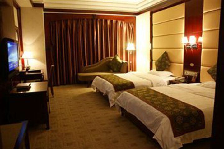 Room 4 of 23