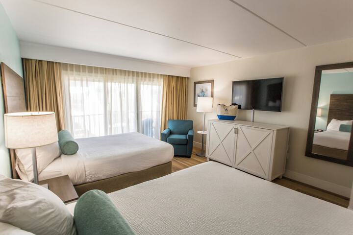 Room 44 of 153