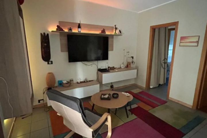 Room 4 of 15