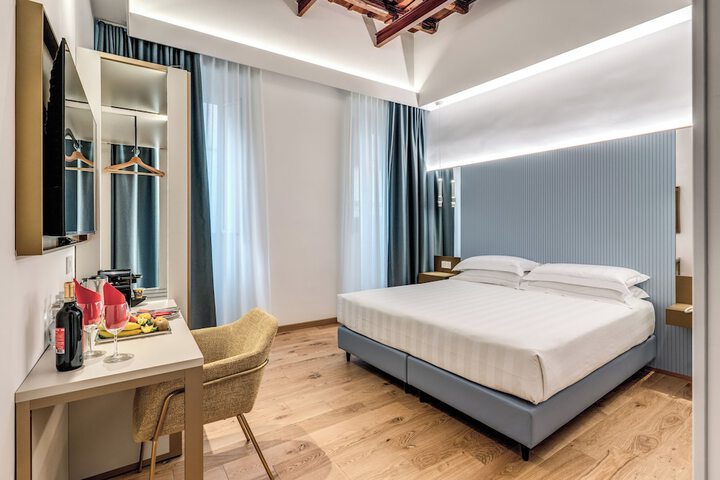 Room 45 of 94