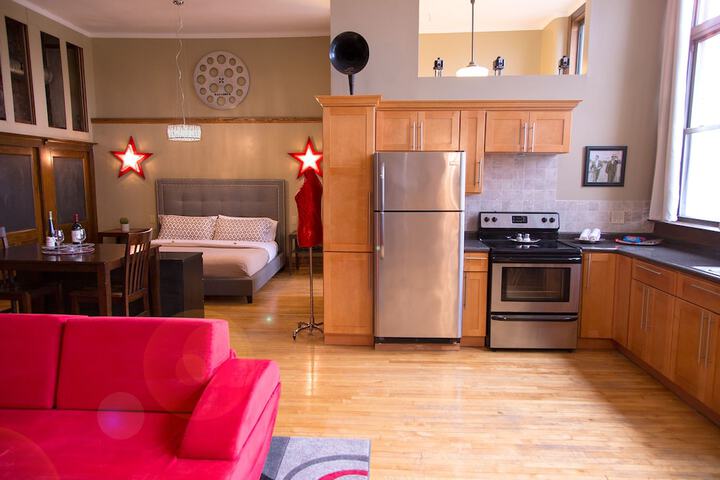School 31 Lofts at Colors Studios Rochester | Bookonline.com