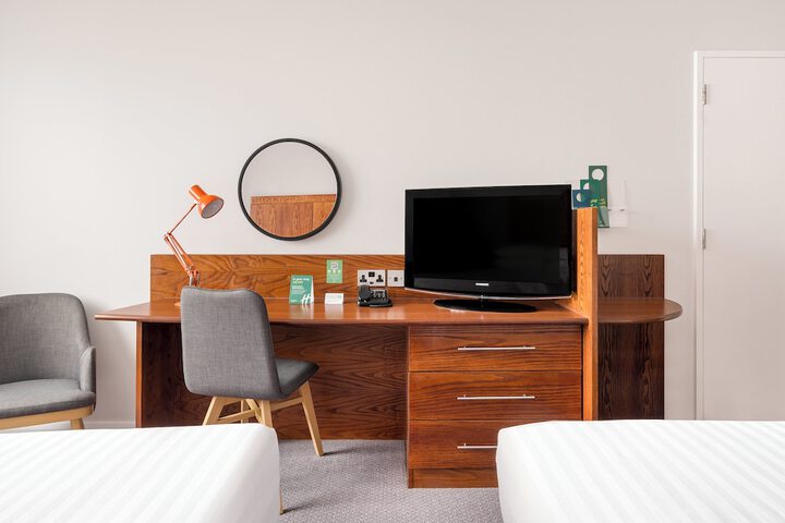Room 26 of 71
