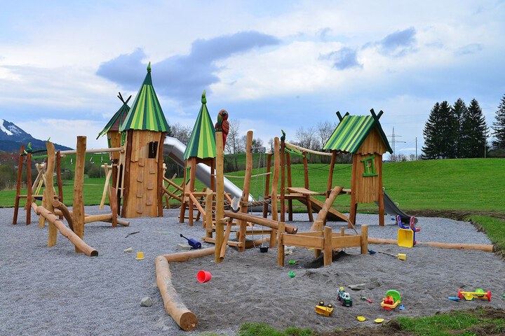 Childrens Activities 28 of 32