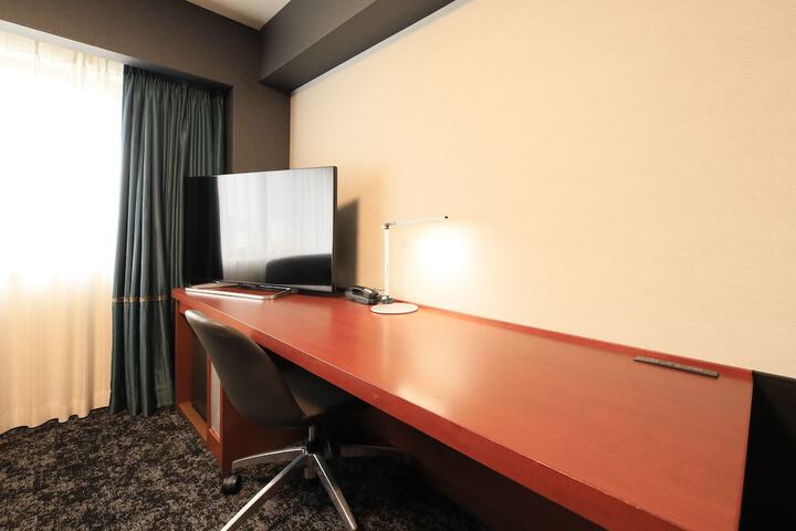 Room 17 of 43