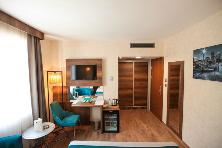 Room 41 of 106