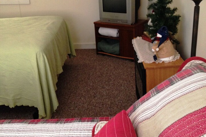 Room 6 of 22