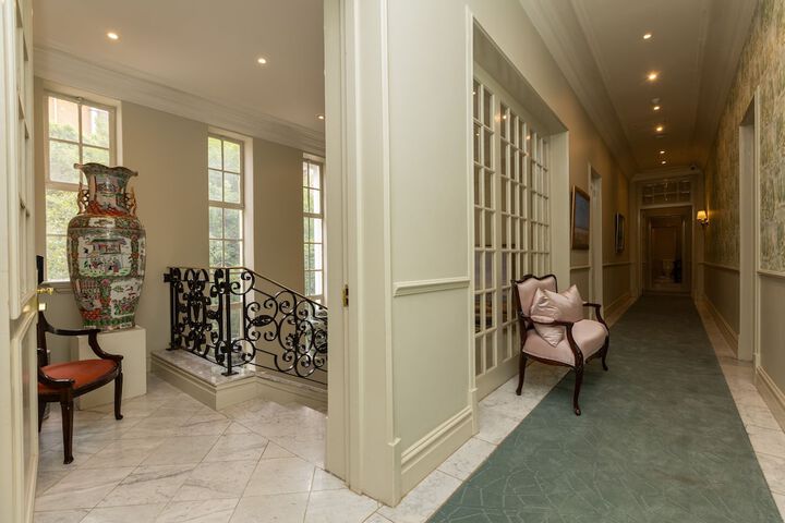 Ballroom/Hall 73 of 77