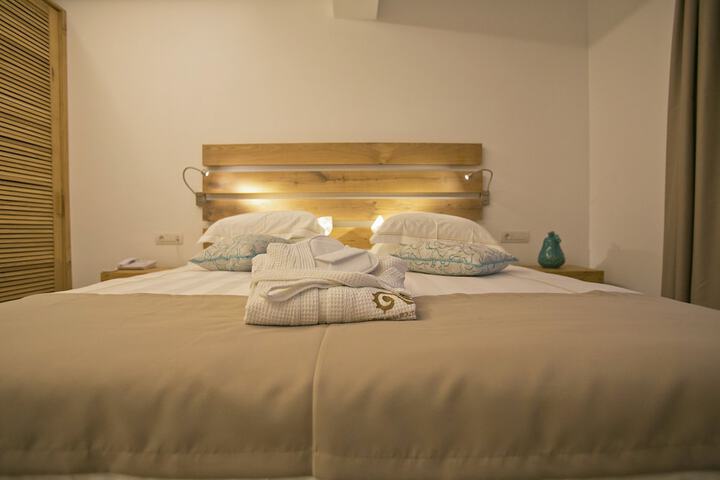 Room 26 of 85