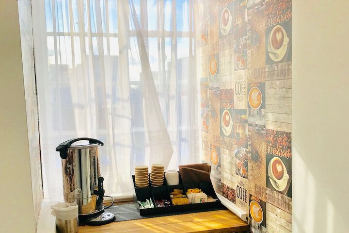 Breakfast/Coffee Service 20 of 33