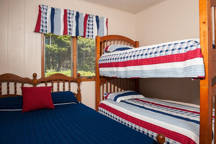 Room 2 of 7