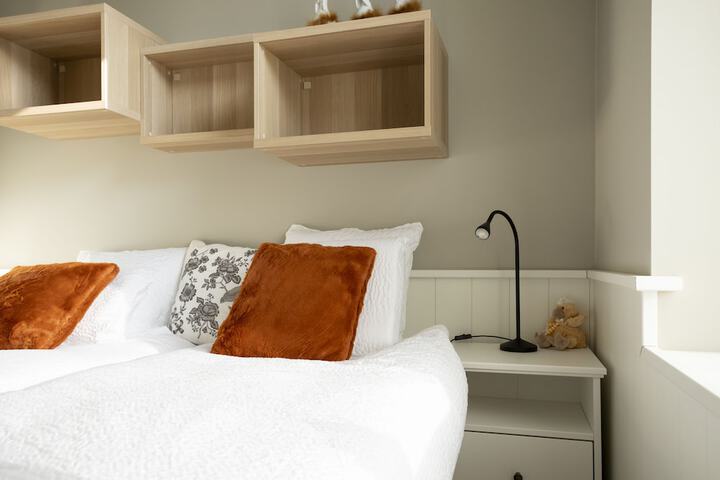 Room 12 of 52