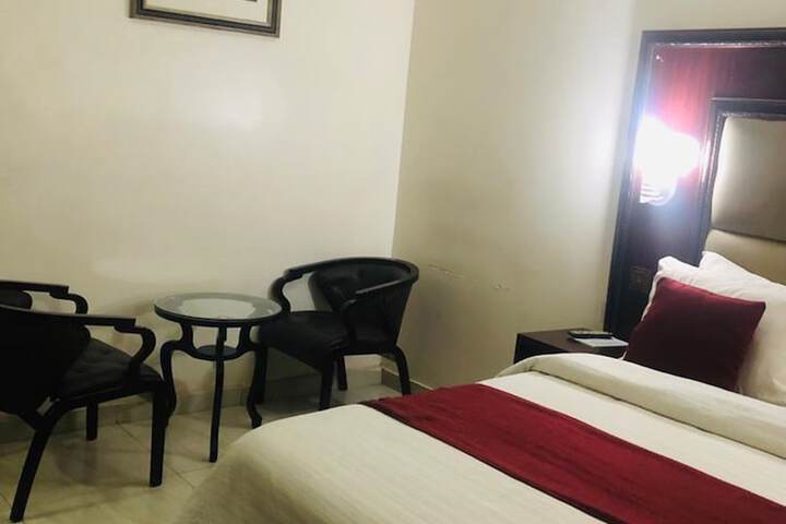 Room 8 of 29
