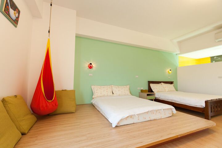 Room 14 of 42