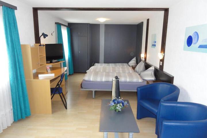 Room 14 of 48