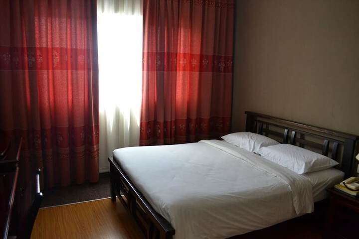 Room 8 of 59