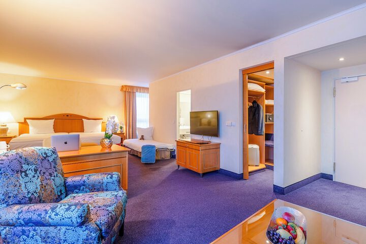 Room 46 of 116