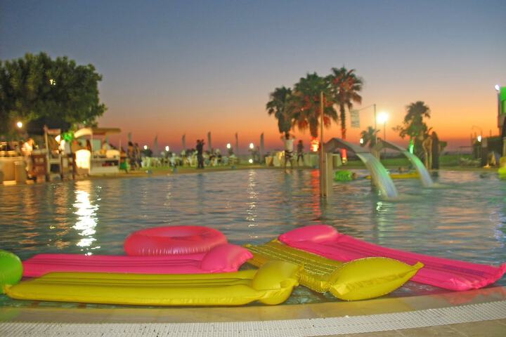 Pool Hotel