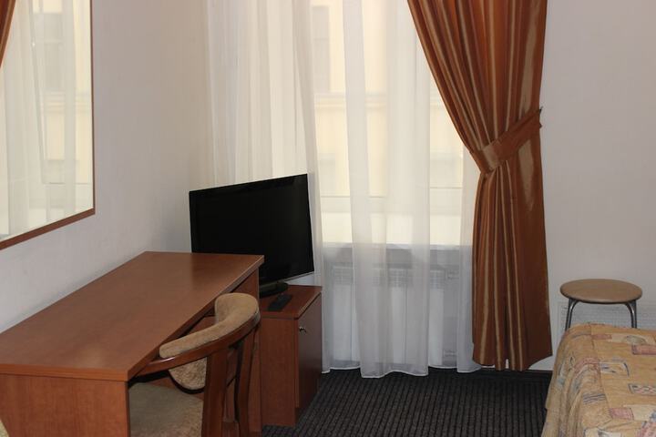 Room 13 of 39