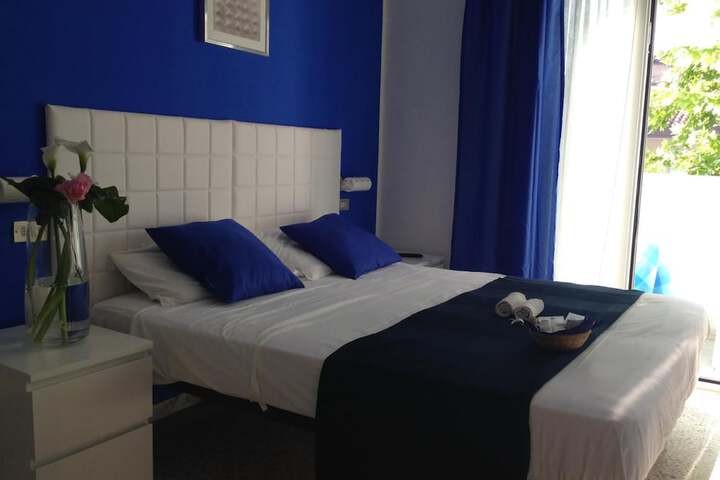 Room 7 of 47