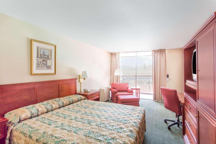 Double Accessible Queen Size Bed (1 of 2)