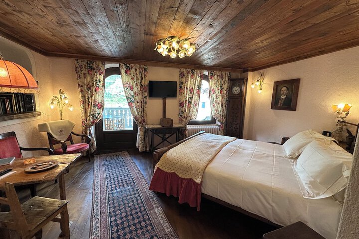 Room 28 of 78