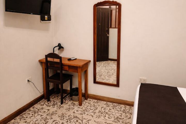 Room 17 of 58