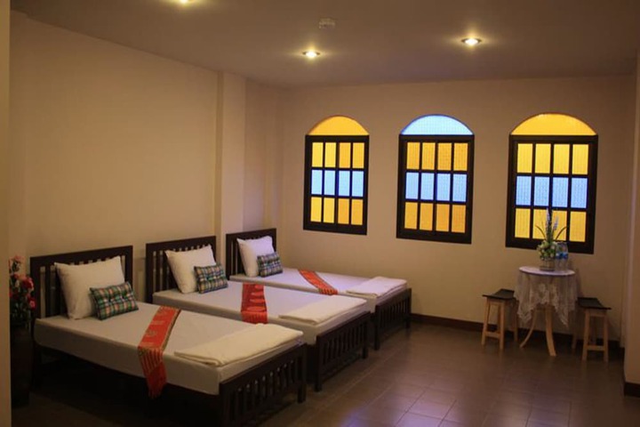 Room 18 of 32