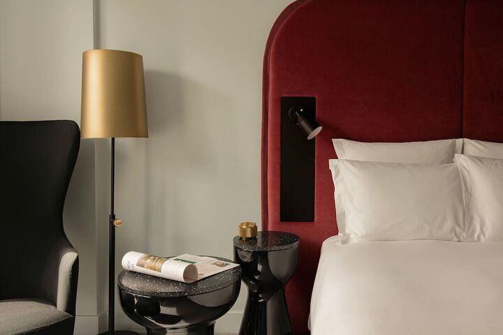 Room 45 of 233