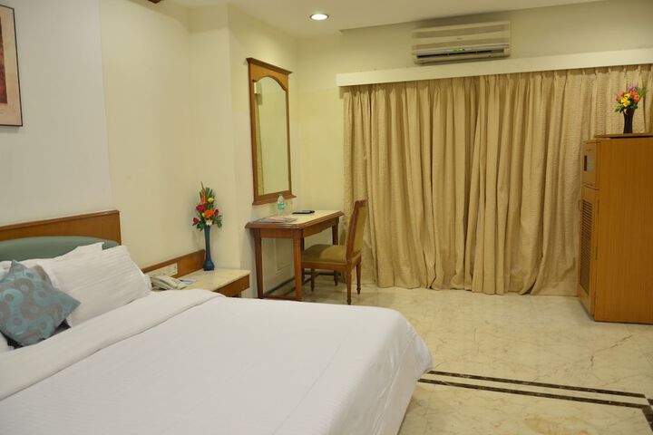 Room 17 of 57
