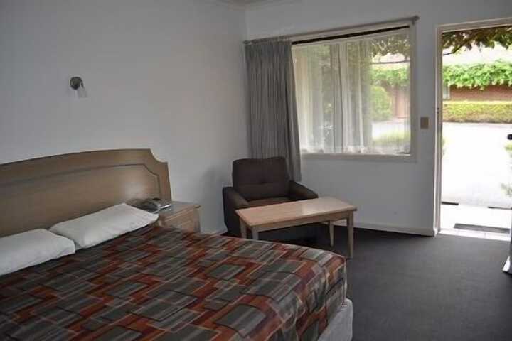 Room 19 of 41