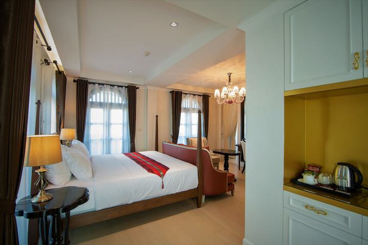 Room 19 of 89