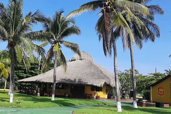 Hotel 8 of 77