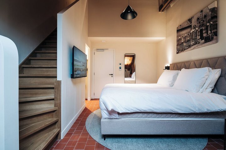 Room 20 of 48