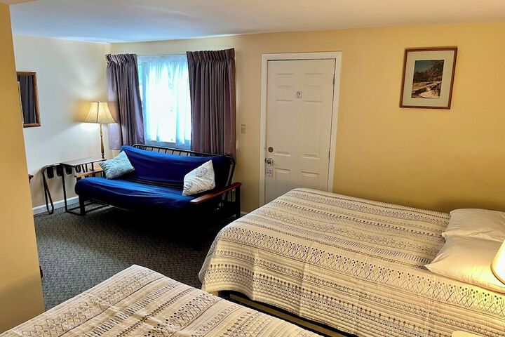 Room 31 of 106