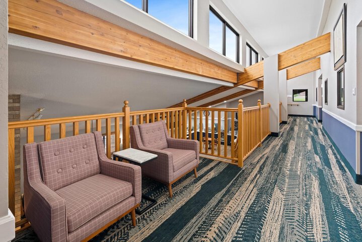 Hotel Interior 7 of 43