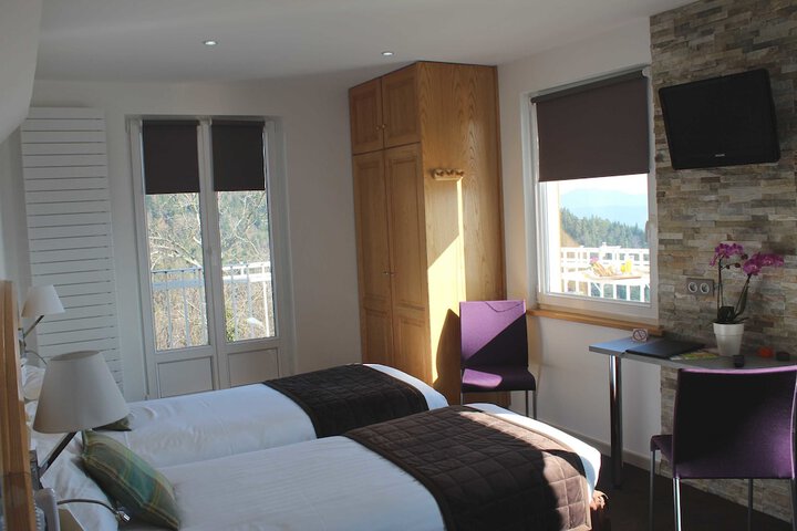 Room 9 of 60