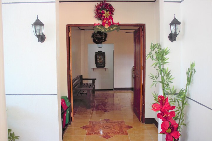 Ballroom/Hall 24 of 31